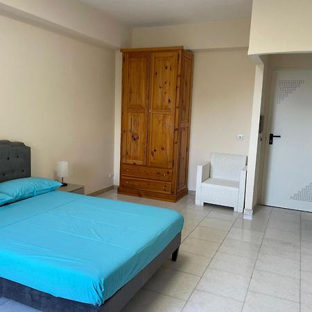 Fondo Versace Reggio Calabria Esterno foto
